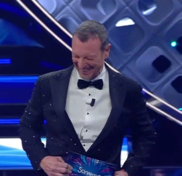 aleferaz's tweet photo. “era dai tempi di bugo e morgan”AMAAAAAAAAAAAA #Sanremo2023 https://t.co/FiInHypk3e