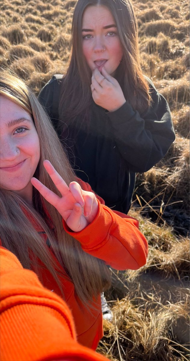 Back outside today, micro navigation in a difficult area. Working towards outdoor assessment.
🧭🗺

Yn ôl y tu allan heddiw, llywio micro mewn ardal anodd. Gweithio tuag at asesu awyr agored. 

#navigation #assessment #teamwork #leadership #exploring