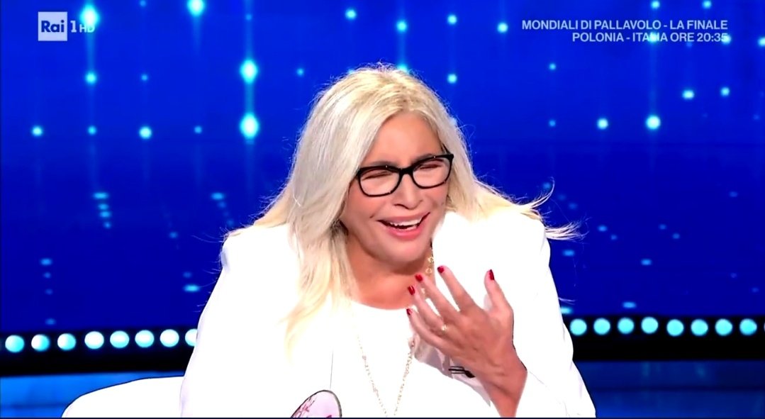 itscatemiyy's tweet photo. "Ma che minchia fai"
#Sanremo2023 https://t.co/j19kK5ea8L