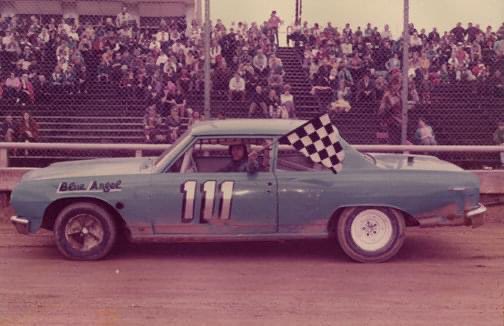 blairwon11's tweet photo. The original Max Blair… @EssexLucasOil @DustinJarrett https://t.co/7s7G3Z1HZI