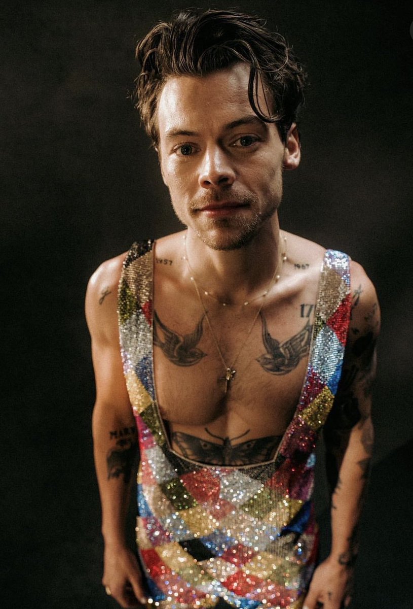 harryscowgirI's tweet photo. close as hell https://t.co/9R5tpkDOxj