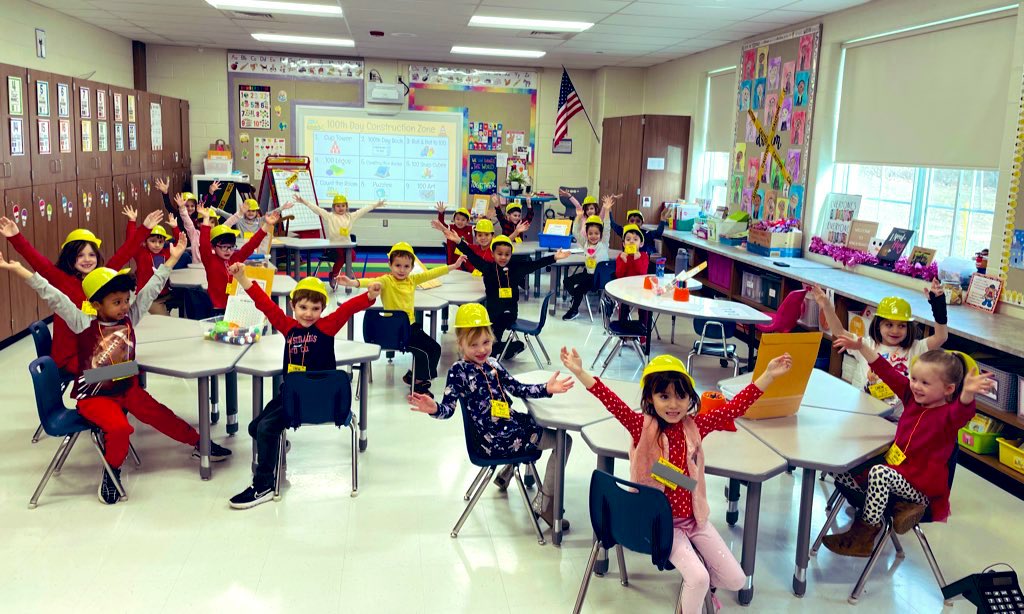 ms_mcgoldrick's tweet photo. These kinders spent their 100th day completing job sites within our construction zone classroom🚧🛠️counting, building &amp; creating all the way up to 100! https://t.co/2DhhNaDLPe