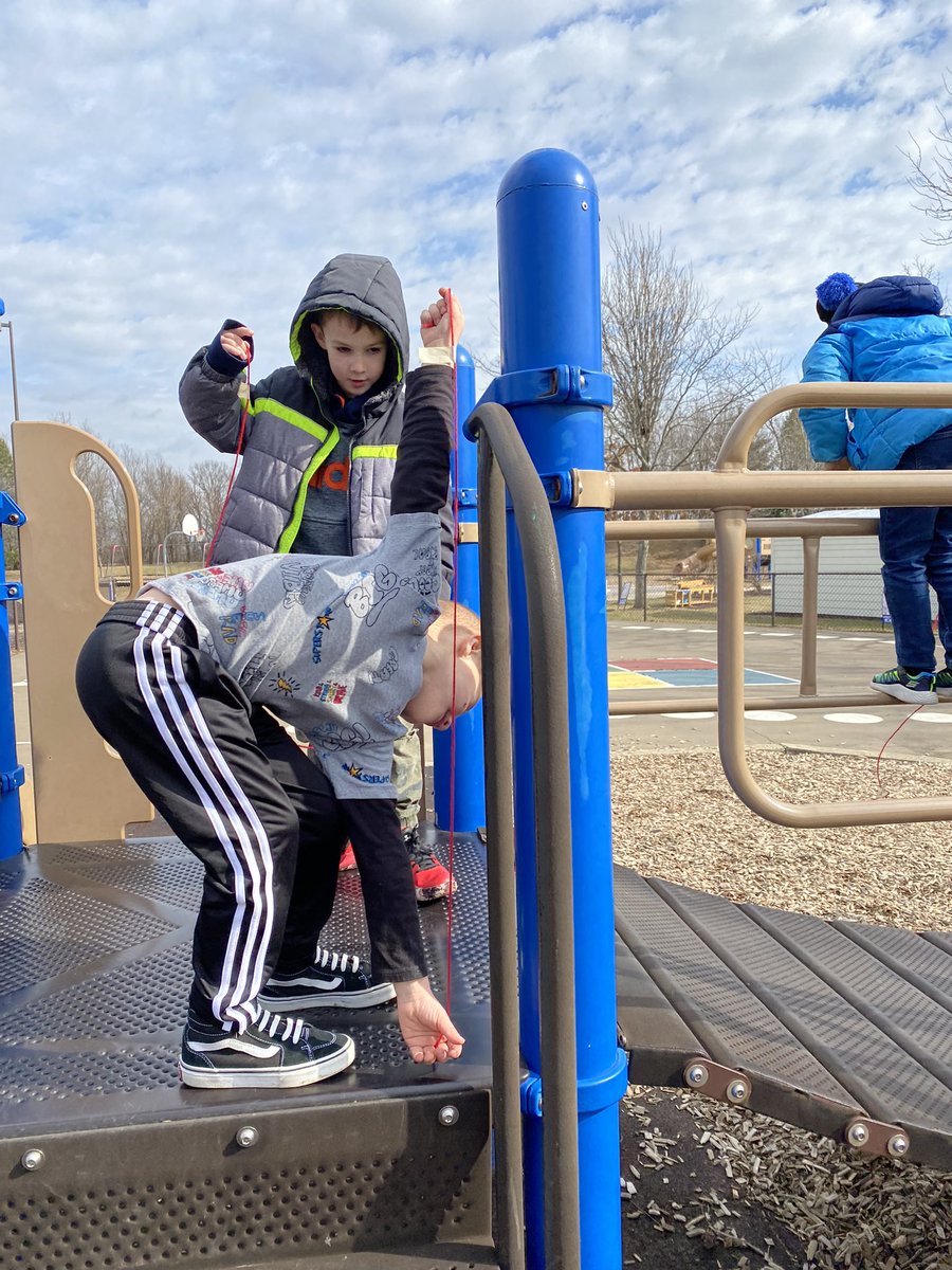Cartycrew's tweet image. We took advantage of the warmer temperatures! We took our measurement lesson outside to find things that are shorter, taller, and the same height as we are.