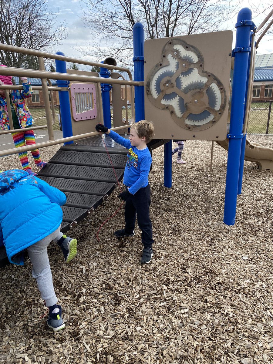 Cartycrew's tweet image. We took advantage of the warmer temperatures! We took our measurement lesson outside to find things that are shorter, taller, and the same height as we are.