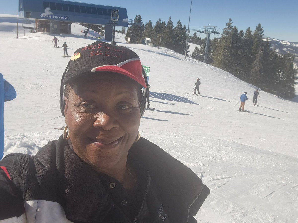 oaklandlawyer's tweet photo. #BlackSkiWeek
#SoulonSnow https://t.co/6zYlLZDbcf