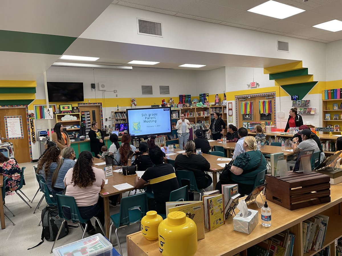 Lane_Vanessa23's tweet photo. Giving our 5th grade parent community STAAR updates, grade level expectations and end of year field trip announcements. #parentandfamilyengagement #samhoustonelementary @houstonmisd https://t.co/t3HmAp2qf9