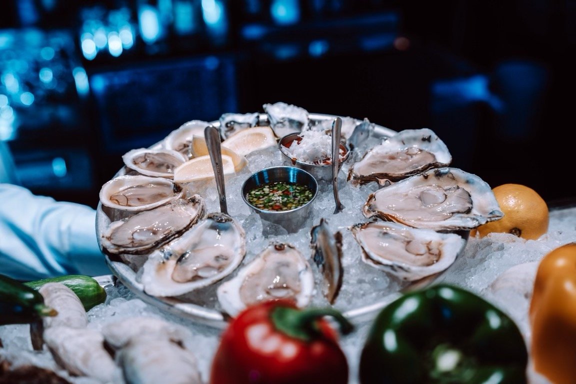 We're already your go-to spot for oysters but how about live music?

Tonight, The Speedy Parker Band is here from 5-8 PM serving up LIVE electric blues alongside oyster specials.

Half Dozen Shucked O.T.H.S - $15
Full Dozen Shucked O.T.H.S - $33 

Call to secure your spot.