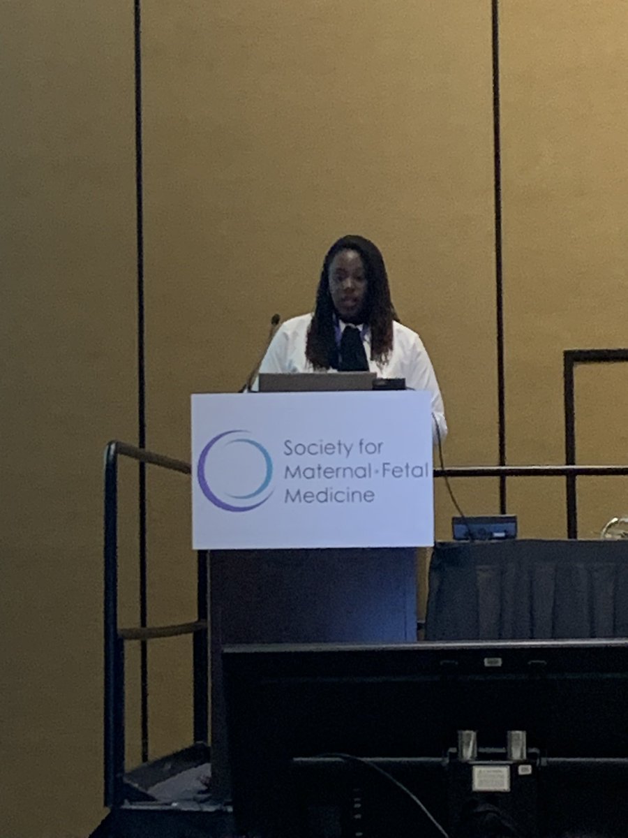 Great insights from @CourtneyTownsel on a framework for designing interventions to reduce #ImplicitBias in healthcare #SMFM23 @yonside1 @Okeoma_Mmeje