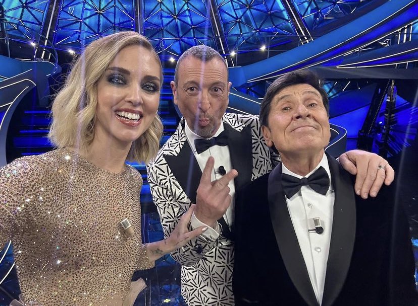 SELFIE IN DIRETTA 😎
#Sanremo2023