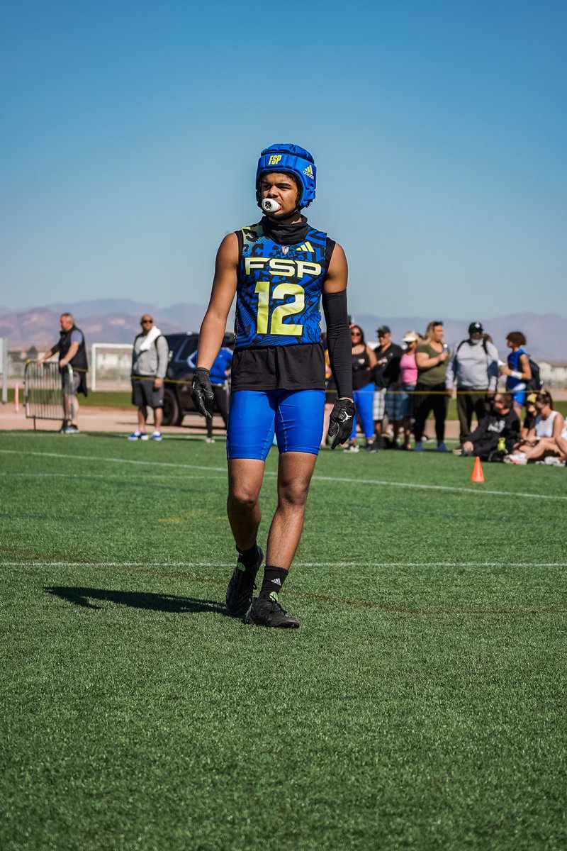 gofordsports's tweet photo. HUGE SHOUTOUT to our TOP Defensive Performers at Red Zone Elite‼️

5 ⭐️

@CamWeir_   5-8 -160 CB (25)
@Diontaye8 6'0 175 CB (24)
@Romaree_31 5-10 170 S (25) https://t.co/ywmejq4wPS