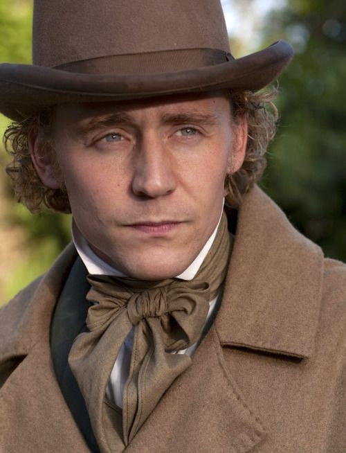 THiddlestonMx's tweet photo. Tom Hiddleston como William Buxton en Return to Cranford (2009)
Día 6 - Personajes de televisión 
#HappyBirthdayTomHiddleston #HiddlesWeek #THMx https://t.co/pJCob829Bq