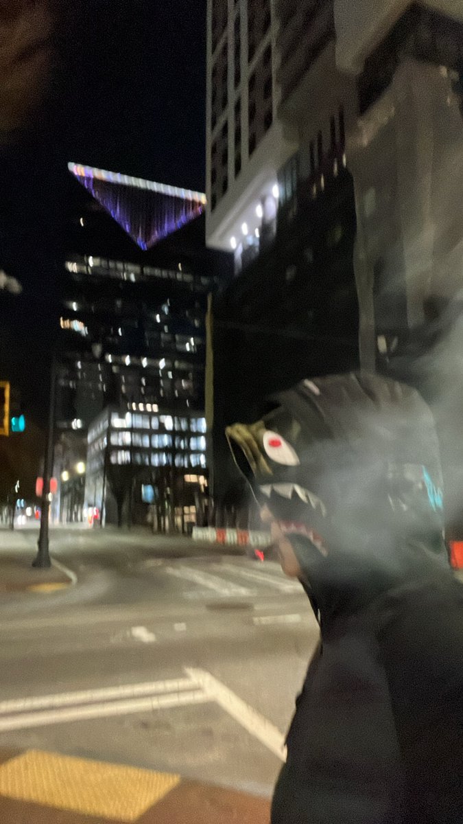 Realkobe4x's tweet photo. midnight views from atl https://t.co/MHNT14S4tE