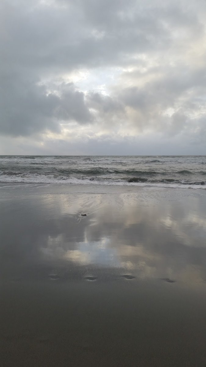 TownsUsa's tweet photo. Nesika Beach, Oregon
Curry County 
Population: 352 https://t.co/nFTylvJwec