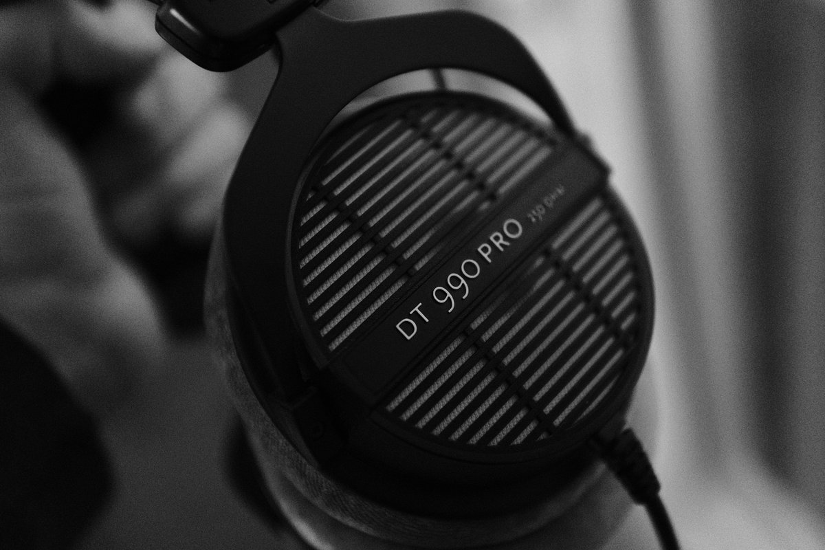 Le 30mm F1.4 de chez @SigmaFrance est génial pour les photos de produits 😇
Ici, le @beyerdynamic #DT990Pro dans toute sa splendeur 😊