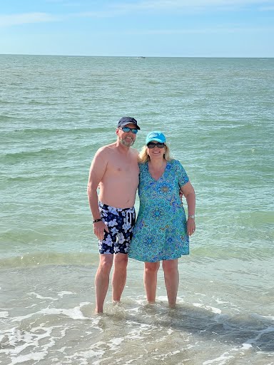 SteveLowell's tweet image. Started playing guitar on stage at 6 and still get stagefright today. 
But I&apos;ve learned to turn it into excitement using techniques to channel my nervous energy. Still have my first guitar, the one that changed my life
 #stagelife #nervousenergy  #FirstPerformance