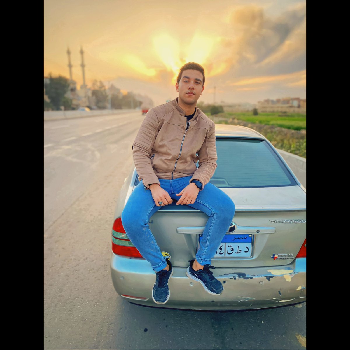 AbdoElDeep16's tweet photo. مش بالصور و الدولارات اخوك الديب صاحب عقارات ❤️⚡😂 https://t.co/6V0RxWohwk