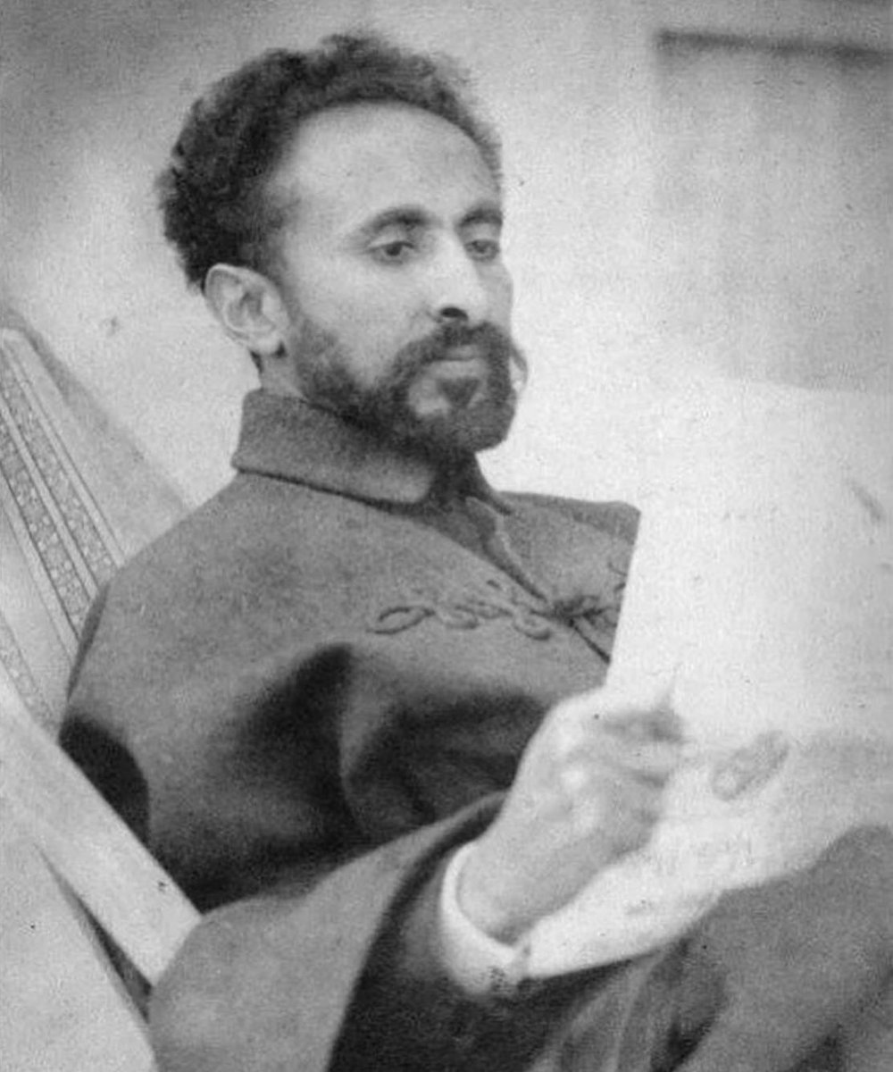 🇬🇧Greetings Reggae Warriors ❤️💛💚 Knowledge is Golden💯 What do you think Emperor Haile Selassie was reading? #emperorhaileselassie #reading #knowledge #books #music #ukreggae #reggae #reggaemusic #reggaebrit #reggaebritannia