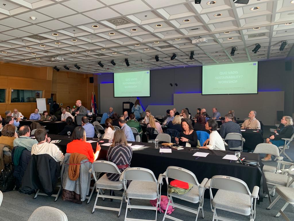 CambraBCN's tweet image. Una desena d&apos;empreses catalanes participen en una trobada europea a Dubrovnik per promoure el turisme sostenible urbà.

📌 L&apos;acció es realitza en el marc del projecte europeu @Tourban6 liderat per la @EUprojectsBCC que compta amb la col·laboració de set països.

#EuropeanProjects