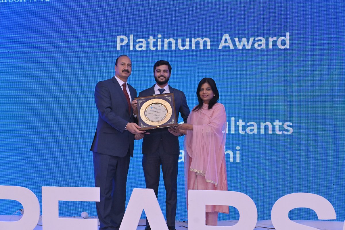 GEOmigration's tweet photo. 🏆 BEST IN THE COUNTRY 🇵🇰
🥇 BEST IN THE PROVINCE
🏅 BEST IN THE CITY

I am incredibly proud to announce that GEO Consultants is the winner of the 2022 by Pearson for Highest PTE Test Bookings in Pakistan. 🏆 🇵🇰

#pearson #pte #pearsonpte #ptevoucher #geoconsultants https://t.co/szkaYDm3W7
