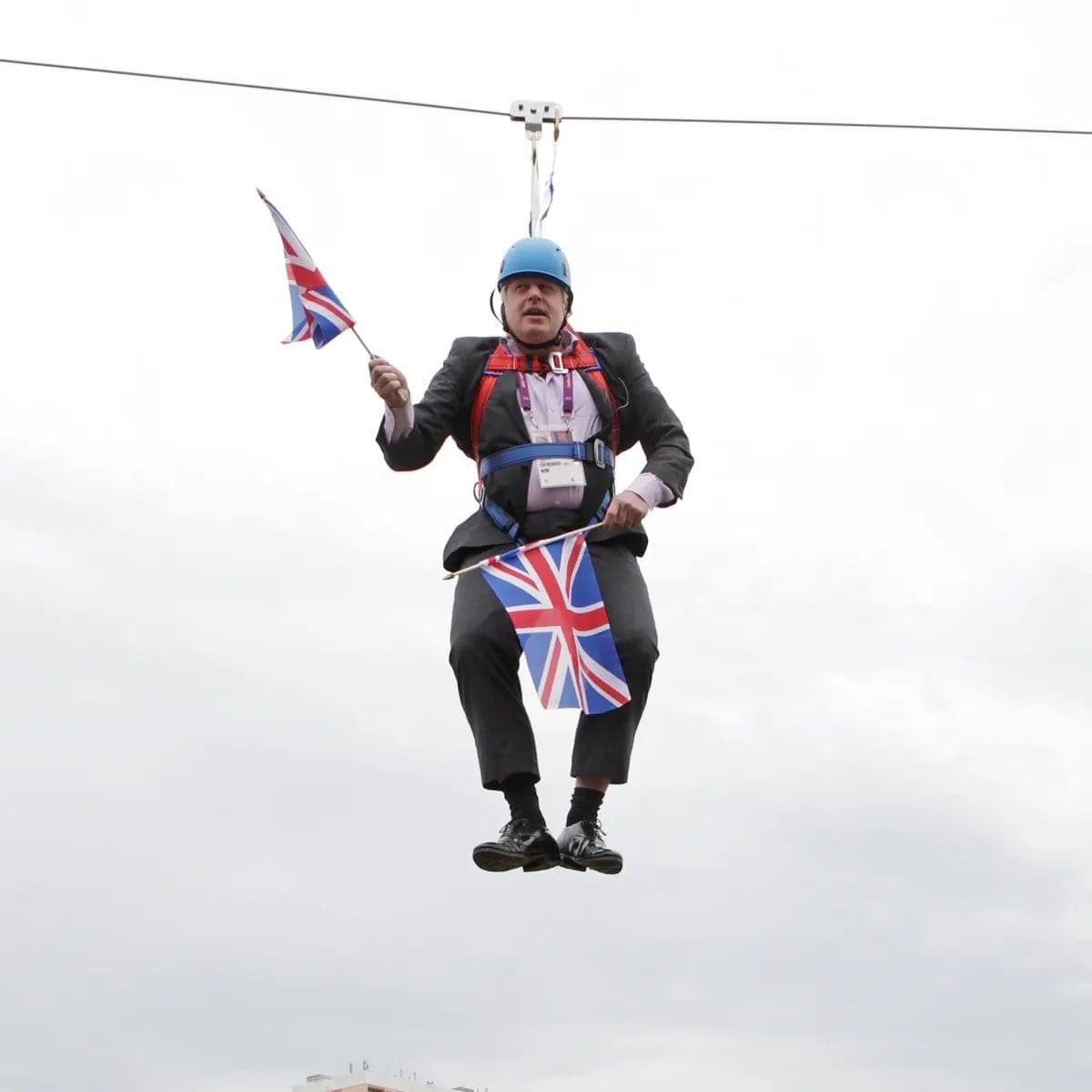 Why haven't we started to shoot these balloons out of the sky? #bojo #BorisTheLiar #BorisMustGo #BorisJohnson