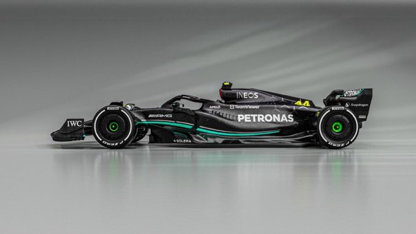 TearOffFR's tweet photo. 🚨 OFFICIEL !!

Voici la Mercedes W14 pour cette saison 2023 de #F1 https://t.co/Te4Agw9TAT