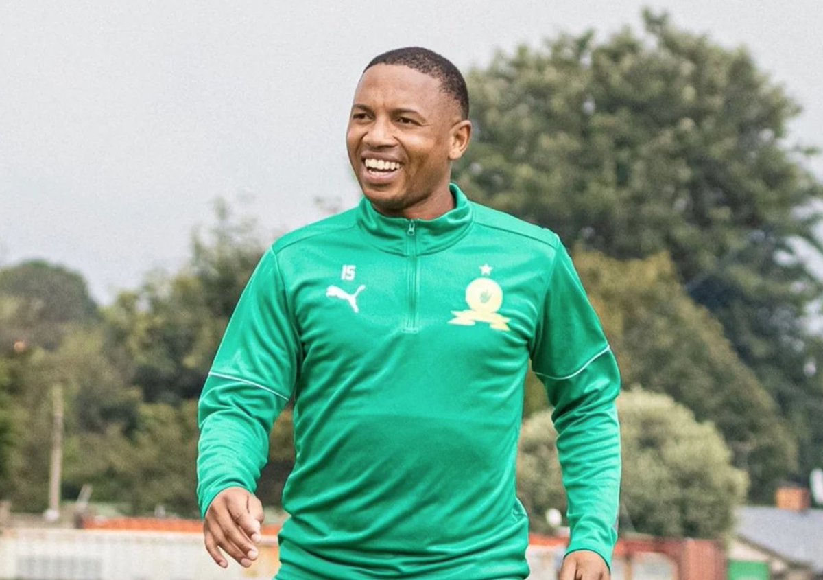 KickOffMagazine's tweet photo. Kick Off Readers took the time to comment on stories about Sundowns' Andile Jali and Pirates' Souaibou Marou. Join the conversation! π
Have a look! β‘οΈ https://t.co/AyDm2tZyWI
#KickOffCommunity https://t.co/0NWIMRHzjK