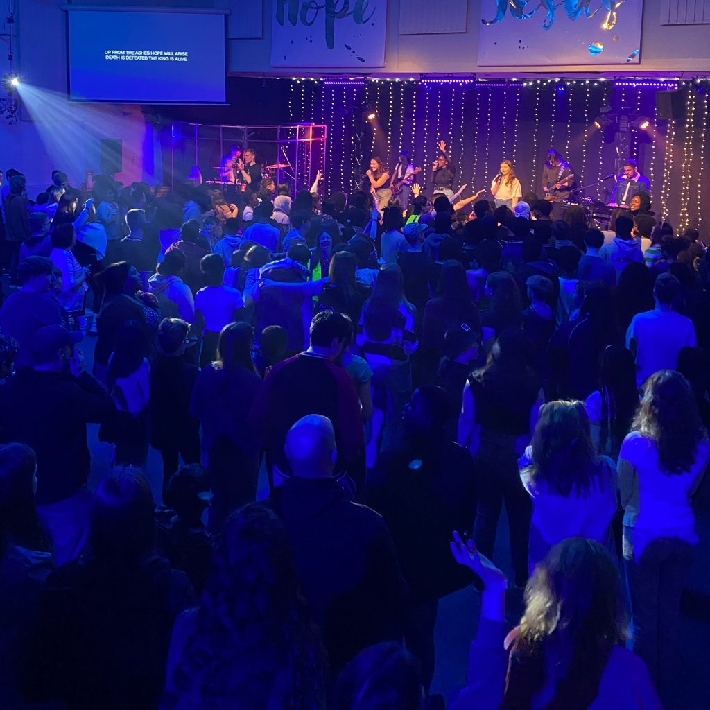 citychurchcdf's tweet photo. Last Saturday we hosted over 300 young people for a @LimitlessElim event! Loads of fun, loads of energy, loads of noise and loads of responses to God! 💒🔥😍 #LimitlessOne #Wales https://t.co/TNQmyabBz6