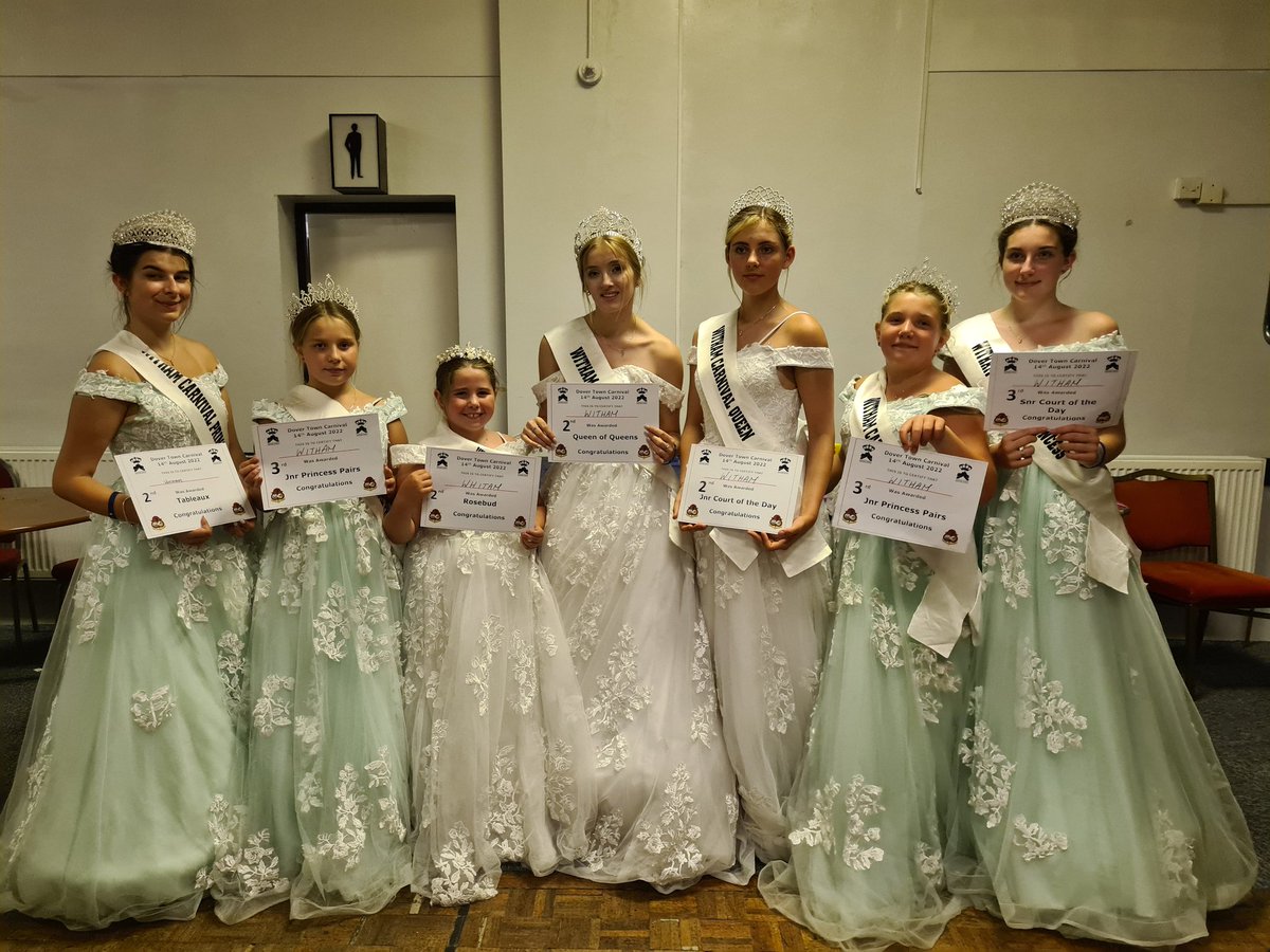 WithamCarnival's tweet photo. Dover Town Carnival

2nd place Tableau, Rosebud, Jnr Court &amp;Snr Queen 
3rd place Jnr Princess Pairs &amp; Snr Court

Thank you to deputy Queen Bella for covering. 

We would like to welcome Isla who has taken on the role of Jnr Princess while Alesha has been promoted to Jnr Queen. https://t.co/s3NmaVJi4y
