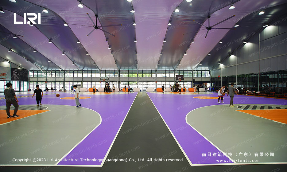 Liritentnoble's tweet image. We built a shade structure to cover our basketball court, maximizing space and maintaining flexibility without any support columns. The entire 35mx36M court is now covered, providing optimal playing conditions rain or shine. #basketball #shadestructure
liri-structure.com/applications/s…