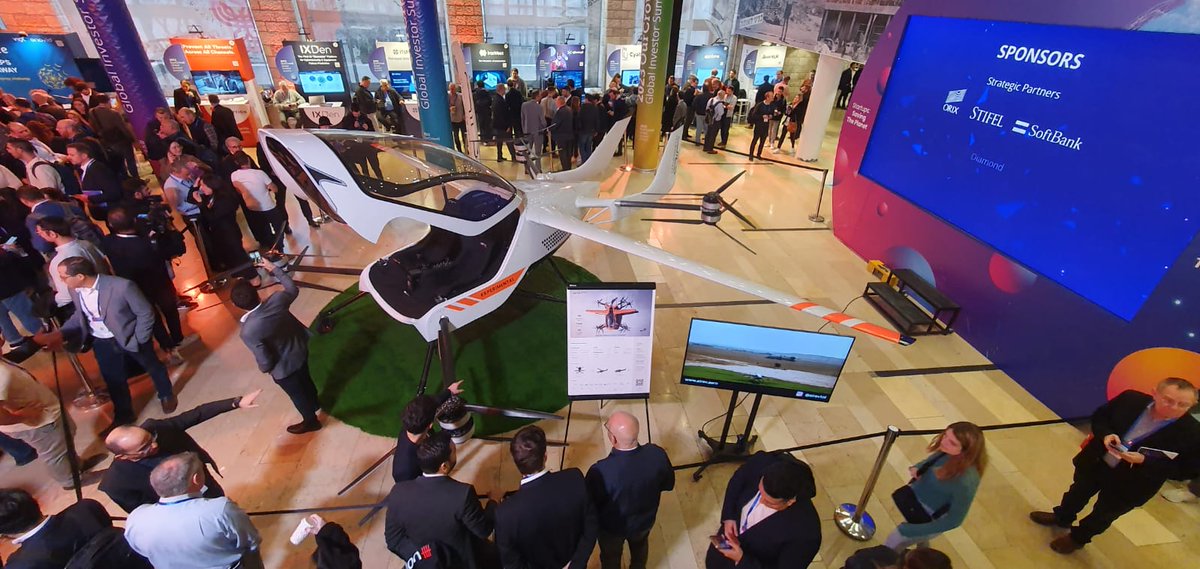 OurCrowd's tweet photo. Our PCs asking all the right questions at Summit 

Can scallops be kosher? Mermade Seafoods thinks so.

Can orange juice have all the taste and half the sugar? Taste @BlueTreeTechno and judge for yourself.

Take a test flight around @iccjerusalem1 with AIR EV's flying EV https://t.co/hOBf5hITMC