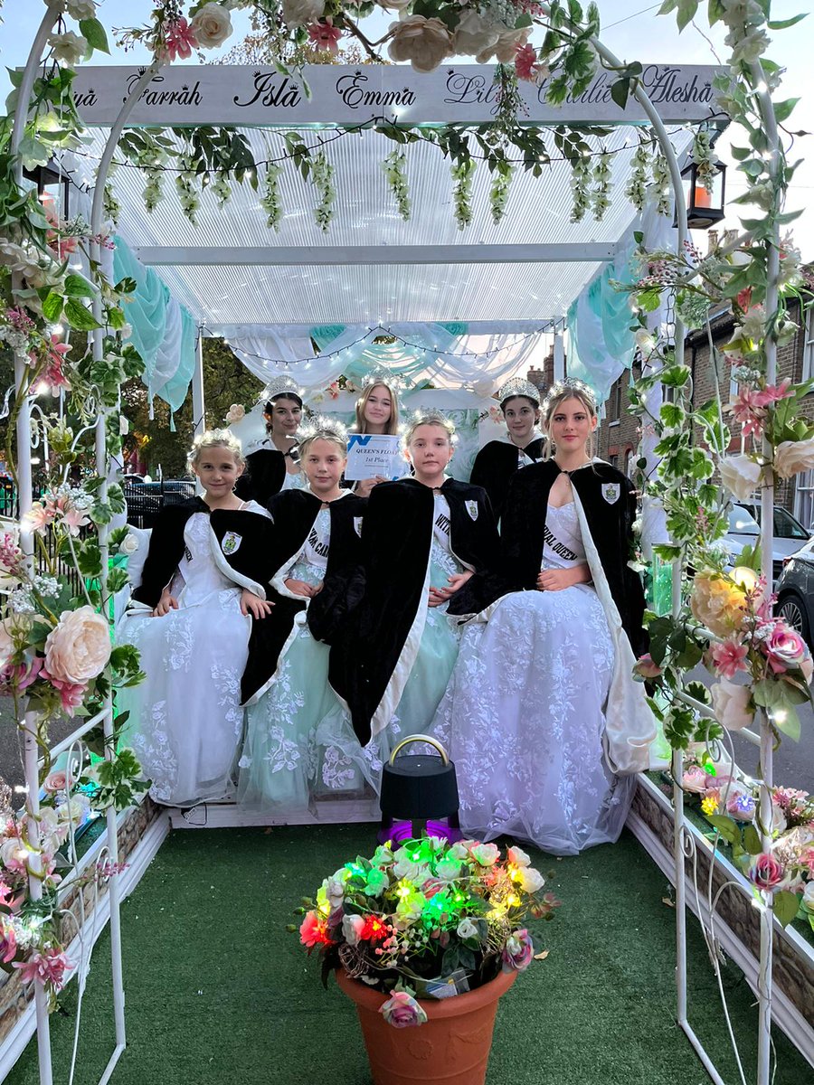 WithamCarnival's tweet photo. The Court attended their last carnival of the year at Faversham. The girls had a great time with the float all lite up the yummy tea and dancing the night away. Thank you to Laura and Mark for taking the girls.

1st Place Float &amp; Tableaux
3rd Place Rosebud 
2nd Place Jnr Court https://t.co/ukwj6Pm688
