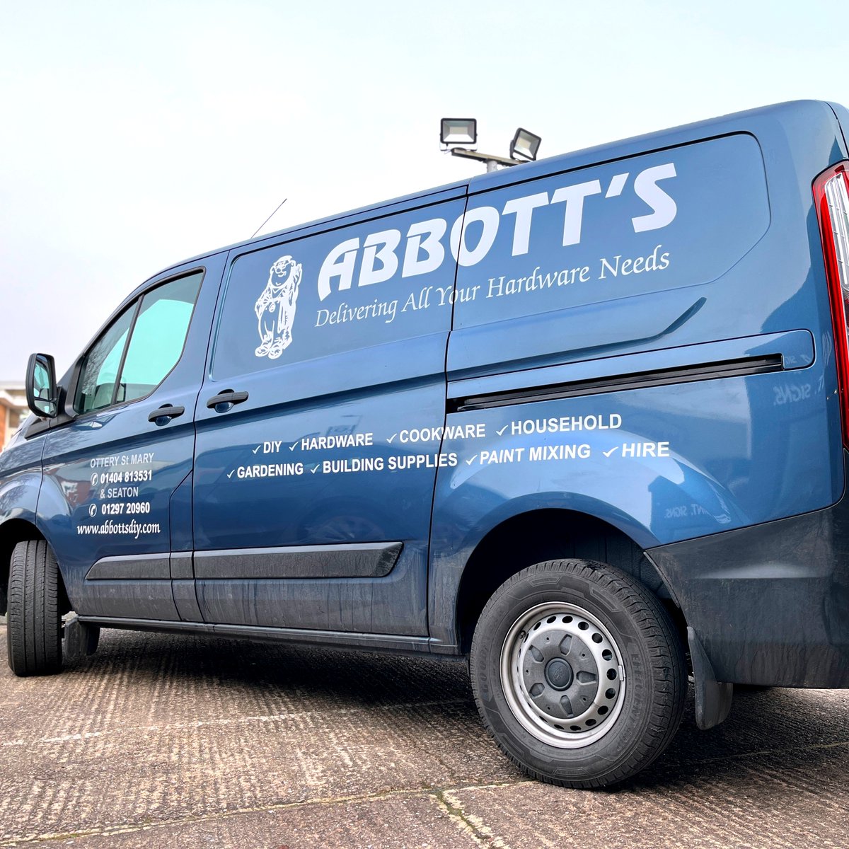 NettlExeter's tweet image. Can't believe where the time has gone!

We have been installing vehicle graphics for Abbott's DIY for over 20 years.

Looking forward to helping on the next one.

#vehiclegraphic #vehiclesignage #local  #localbusiness