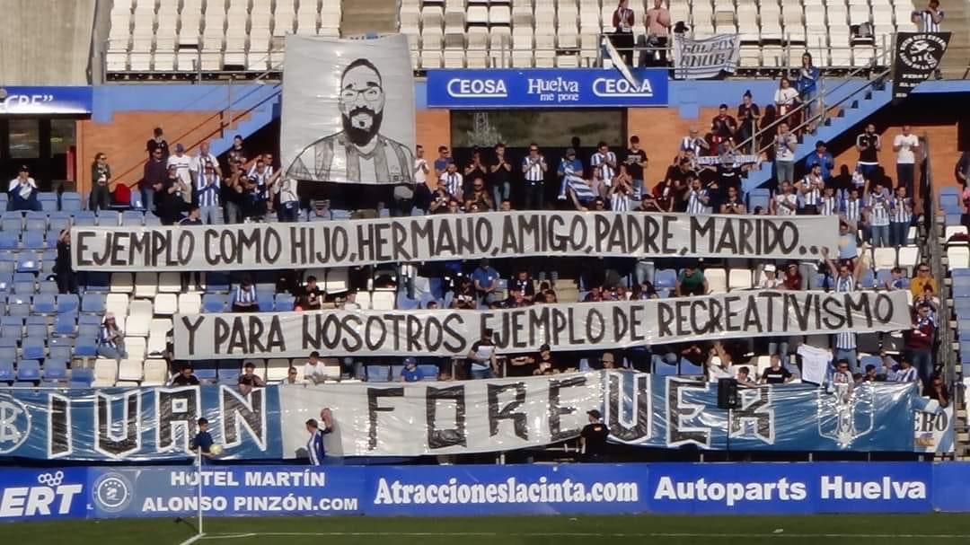 salascarrillo4's tweet photo. Tres años sin ti amigo.
No nos acostumbramos a tu ausencia, te recordamos cada día.
Un abrazo grande al cielo. Siempre con nosotros, Iván.
#IvanForever💙 https://t.co/8vrnA6SL2h