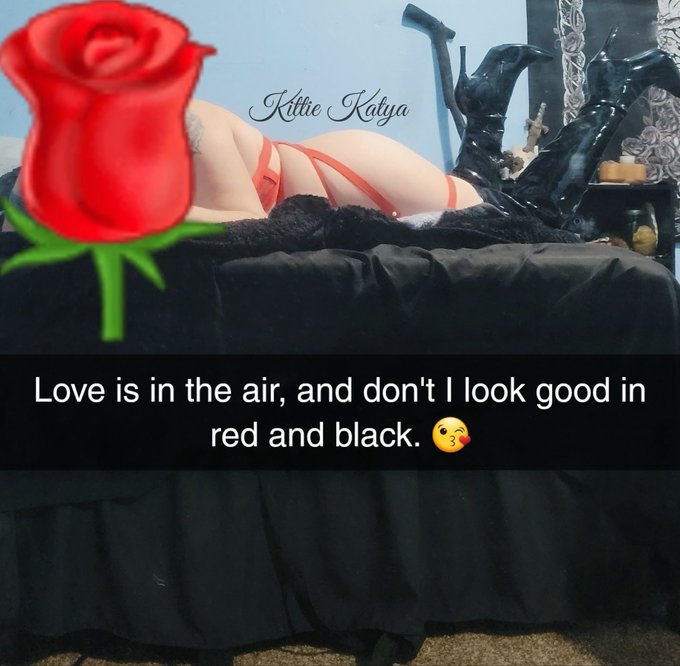 Hidden Featured Model - KittieKatya's pics and videos Gallery Premium Access - Latest Update - Fo 81kwaAAAkADv jpg:small visual 16