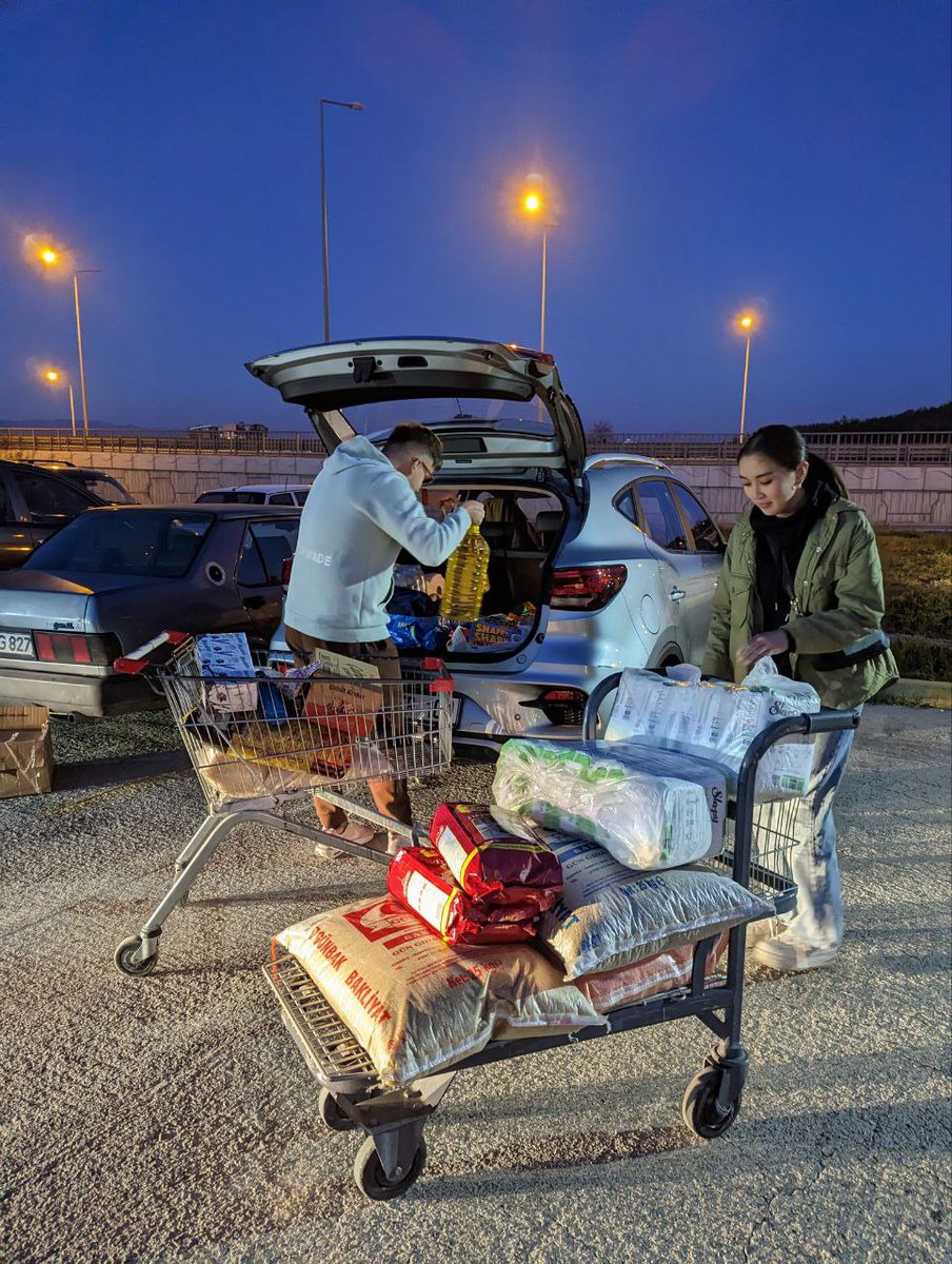 FingerX_Save_UA's tweet photo. Together with the crypto community of Antalya, we collected things and money to help those affected by the earthquake in Turkey.

So we, as always, does not stand aside when someone needs help.

#TurkeyEarthquake https://t.co/9444yiGXWR
