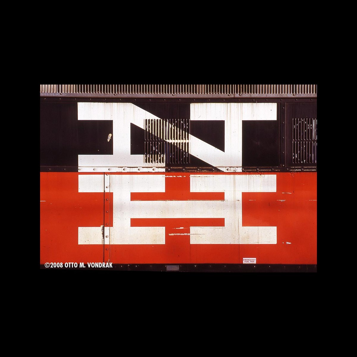 logohistories's tweet photo. Leading train travel into the space age – Herbert Matter's 1954 logo for New Haven Railroad.

Discover this story and others at https://t.co/iXtpnklgXg

#logos #branding #logodesign #designhistory #graphicdesign https://t.co/BpSvH9Faer