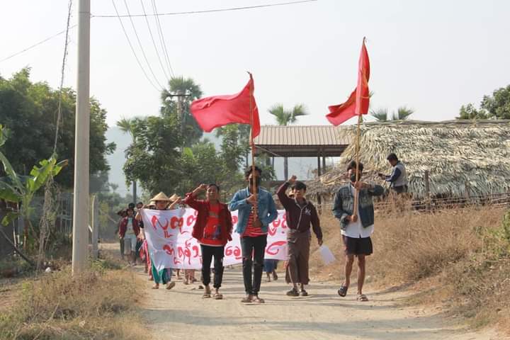 AugustMoe11's tweet photo. 707-day anti-military demonstration was continued by the protesters of Yinmarbin - Salingyi All Villages Strike in Sagaing Region on February 15.

#CrimesAgainstHumanity
#2023Feb15Coup
#WhatsHappeningInMyanmar https://t.co/jvrBonOQZ6 https://t.co/akn0SSPbH0