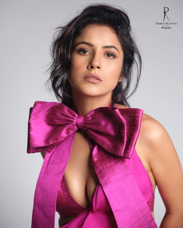 Fo_ByAZaAAEfqvk?format=jpg&name=900x900