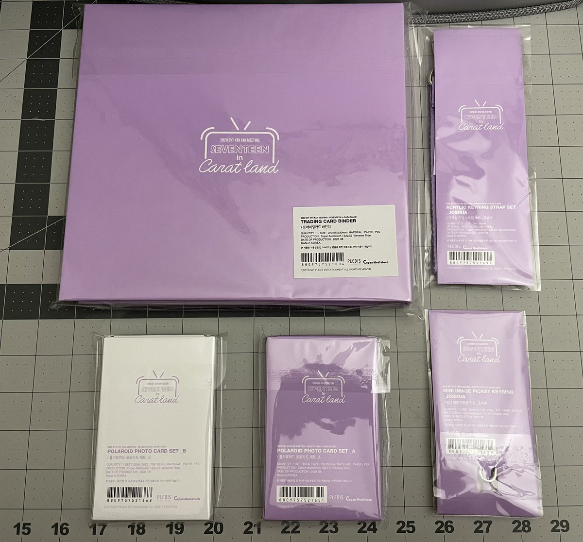 leanne_merch's tweet photo. WTS SVT Seventeen 4th Caratland merch

All new and unused!

PC binder
Polaroid set A and B (13photos+2clear cards)
Mini picket (Joshua ver)
Acrylic keychain strap set (Joshua ver)

Price in 1st image! PayPal G&amp;S fee + shipping not included get
US based, WW okay! https://t.co/NaFAHXvpAI