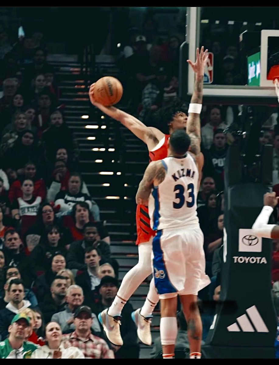 Fallofnic's tweet image. Big Shae energy. #posterized