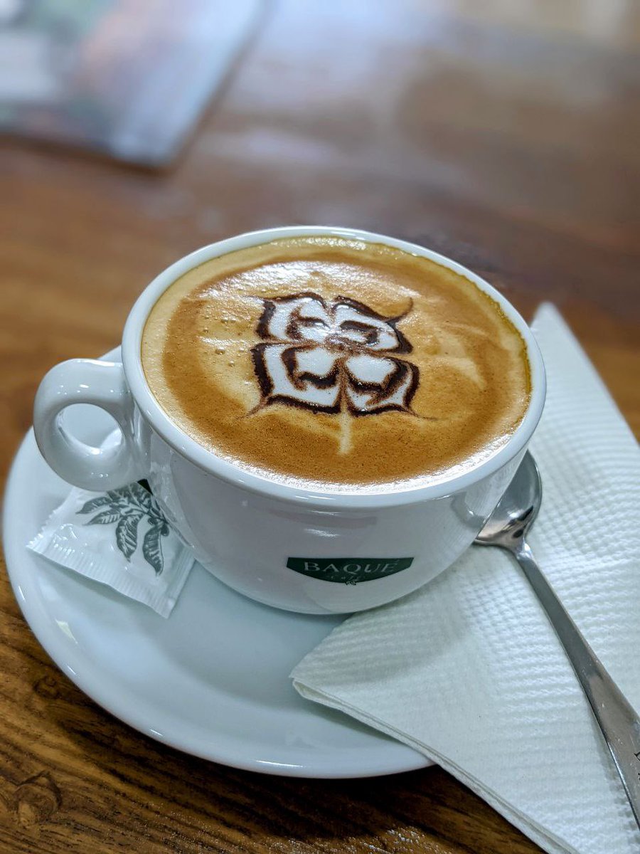 sandramarilyne's tweet photo. Si vous êtes fan de café et que vous habitez sur Lomé je vous recommande fortement le BAQUÉ café! Expérience café exquise et service client on point! En deux ans je n’ai jamais été déçue 👌🏾 https://t.co/qlruoMVp32