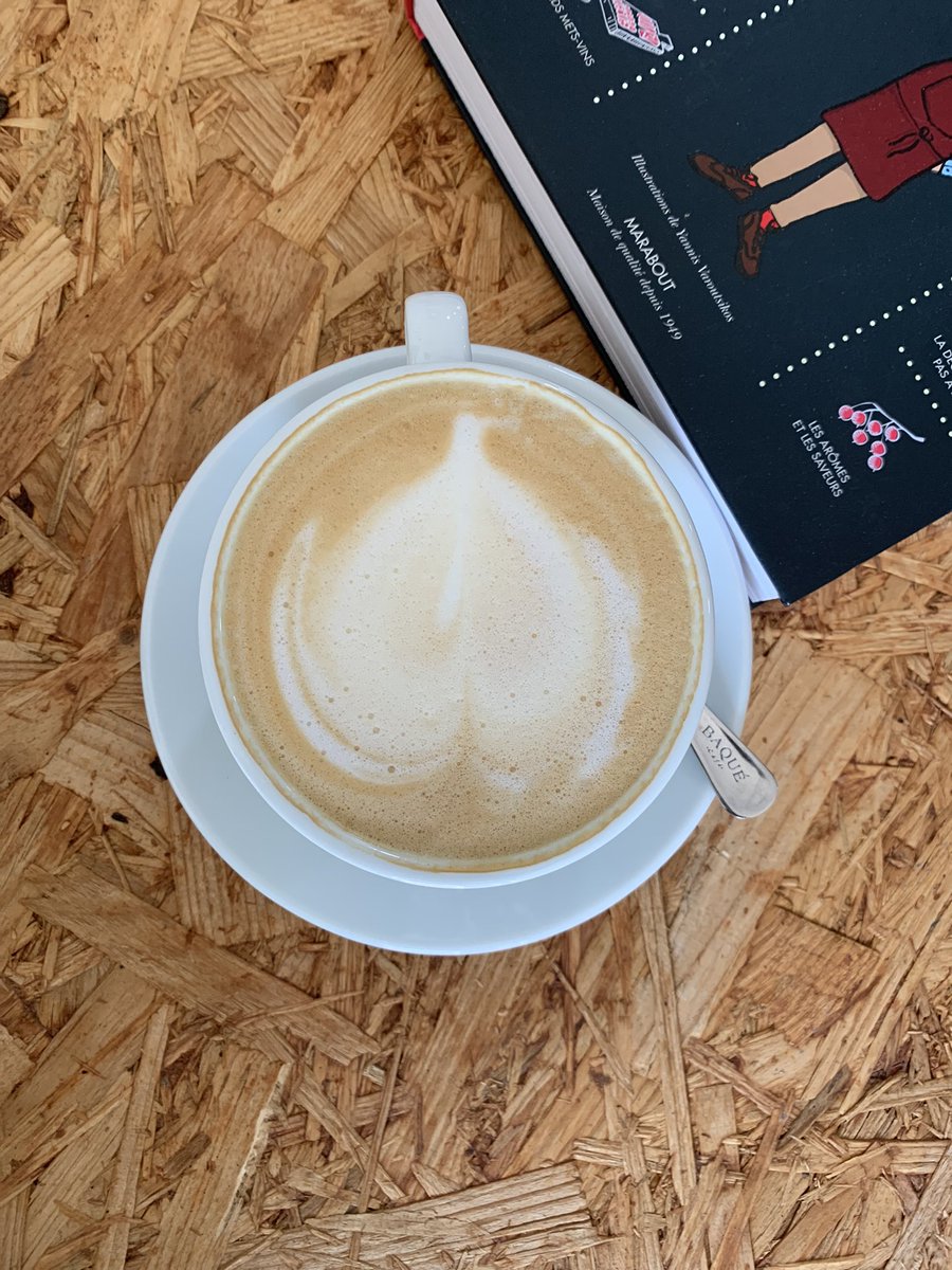 sandramarilyne's tweet photo. Si vous êtes fan de café et que vous habitez sur Lomé je vous recommande fortement le BAQUÉ café! Expérience café exquise et service client on point! En deux ans je n’ai jamais été déçue 👌🏾 https://t.co/qlruoMVp32