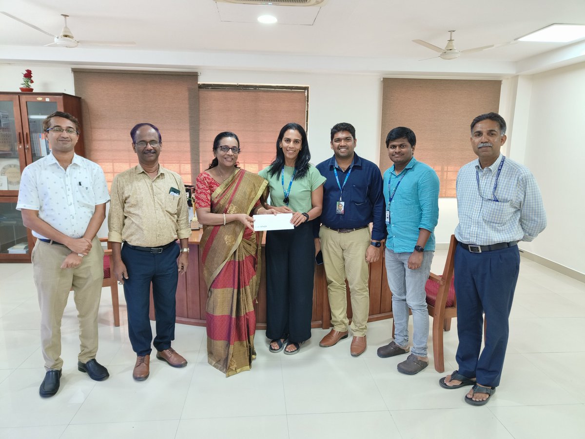 apjaktuofficial's tweet photo. The meeting was also attended by Dr. Praveen A, Registrar, Dr. Shalij P.R, Dean Research, Dr. Gopakumar, IQAC Coordinator and Mr. Arun Alex, Coordinator Industry Attachment Cell, KTU.
#ktu #iac #industryattachmentcell #carestack #interns #industryengagement https://t.co/A82Fw1CTFg