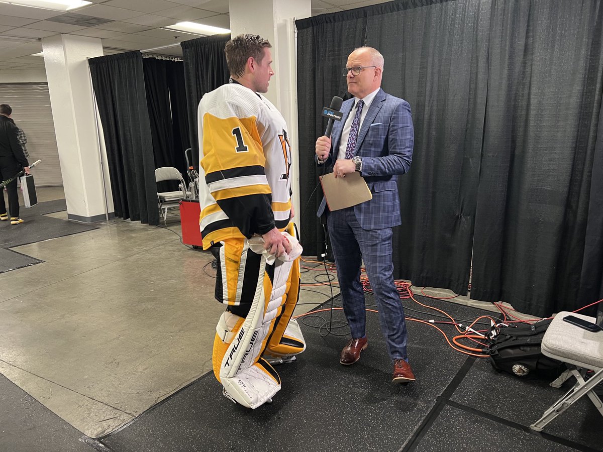 J ey bag f d nuts on twitter rt pensinsidescoop as desmith took