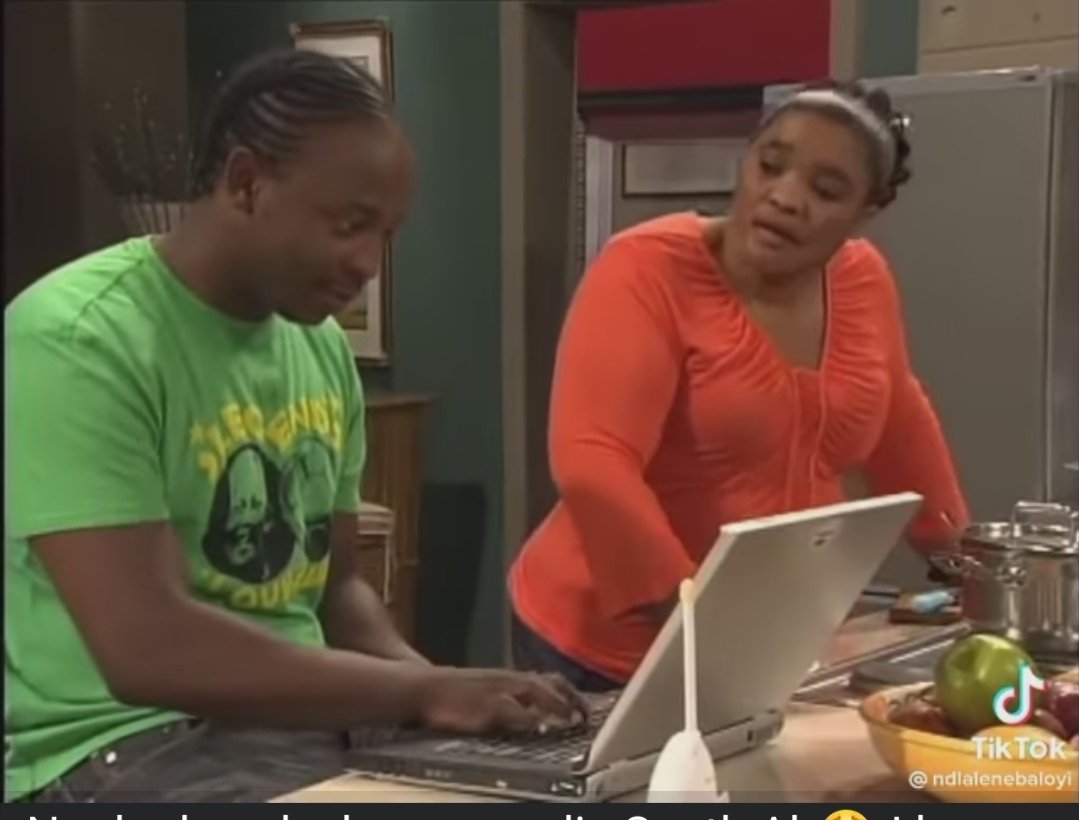 Kuri_waka_Chavi's tweet photo. When 20:00 was 20:00 Monday - Friday.. Gone are those days, i miss abo Samuel Khumalo, Queen, Ses Oay, Khethiwe and others
@ThabzMokhethi
@Official_SABC1
@Generations https://t.co/DiZw1DvWze