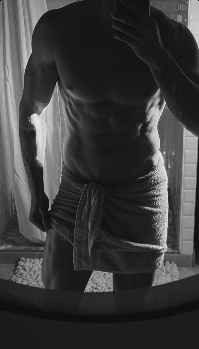 ———— 

                 ¿Como me prefieres?
                            ♡   o    ↺

#sexrol #freerol
