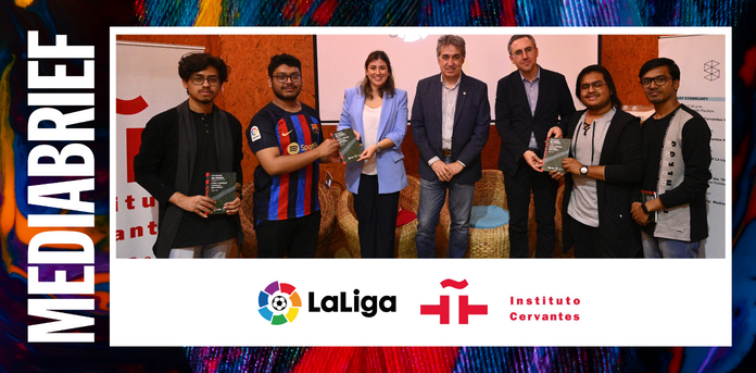ICNuevaDelhi's tweet image. ⚽LaLiga and Instituto Cervantes unveils the ‘Spanish-Bengali Football Dictionary’ at the Spanish🇪🇸 pavilion at #IKBF2023 📚
 
 #SpaIndia #InternationalKolkataBookFair #LaLiga