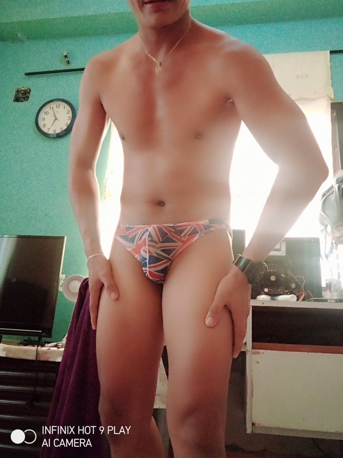 NCaffrey69's tweet photo. Country: Philippines / Name: jeffrey muerong de guzman / Cock Rating: 5/10 @hotcancer14 https://t.co/pGnxDZQS68
