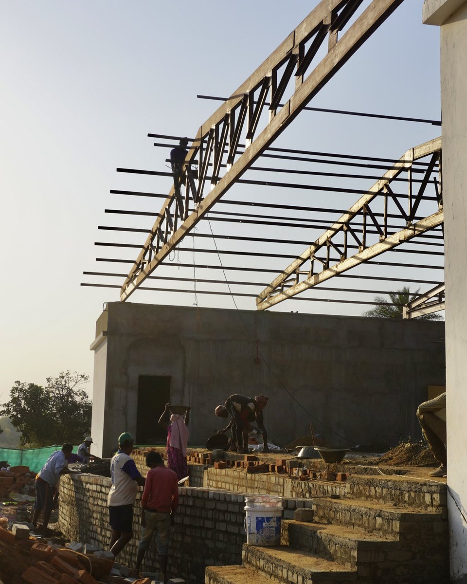 losttrailsss's tweet photo. Hizla Mela preparation at full pace, This year’s fair is very special.
.
.
#dumka #fair #mela #jharkhand #unseendumka https://t.co/B2XfMliR1D