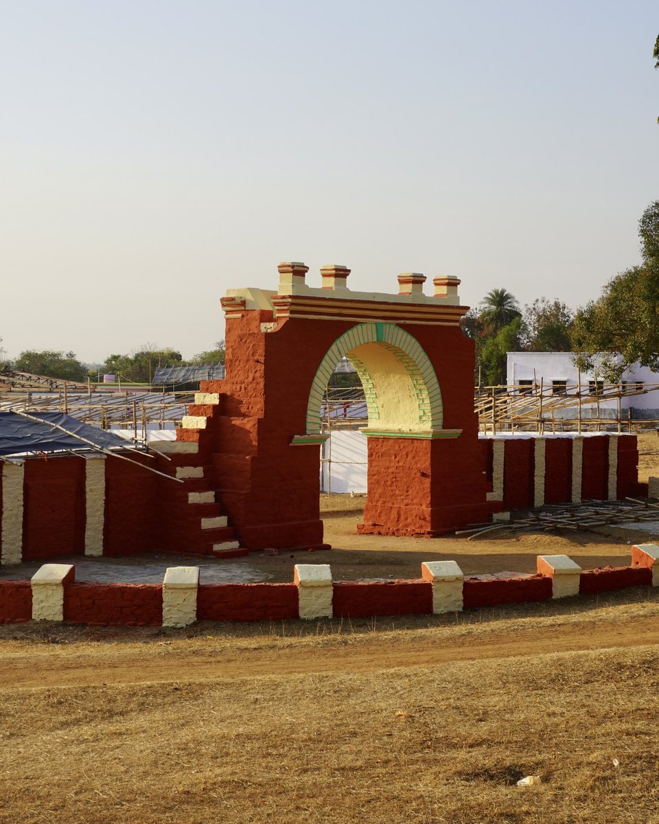 losttrailsss's tweet photo. Hizla Mela preparation at full pace, This year’s fair is very special.
.
.
#dumka #fair #mela #jharkhand #unseendumka https://t.co/B2XfMliR1D